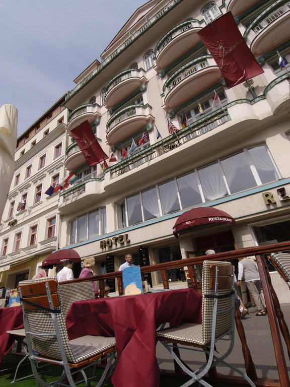 Ea Hotel Jessenius Карловы Вары Экстерьер фото